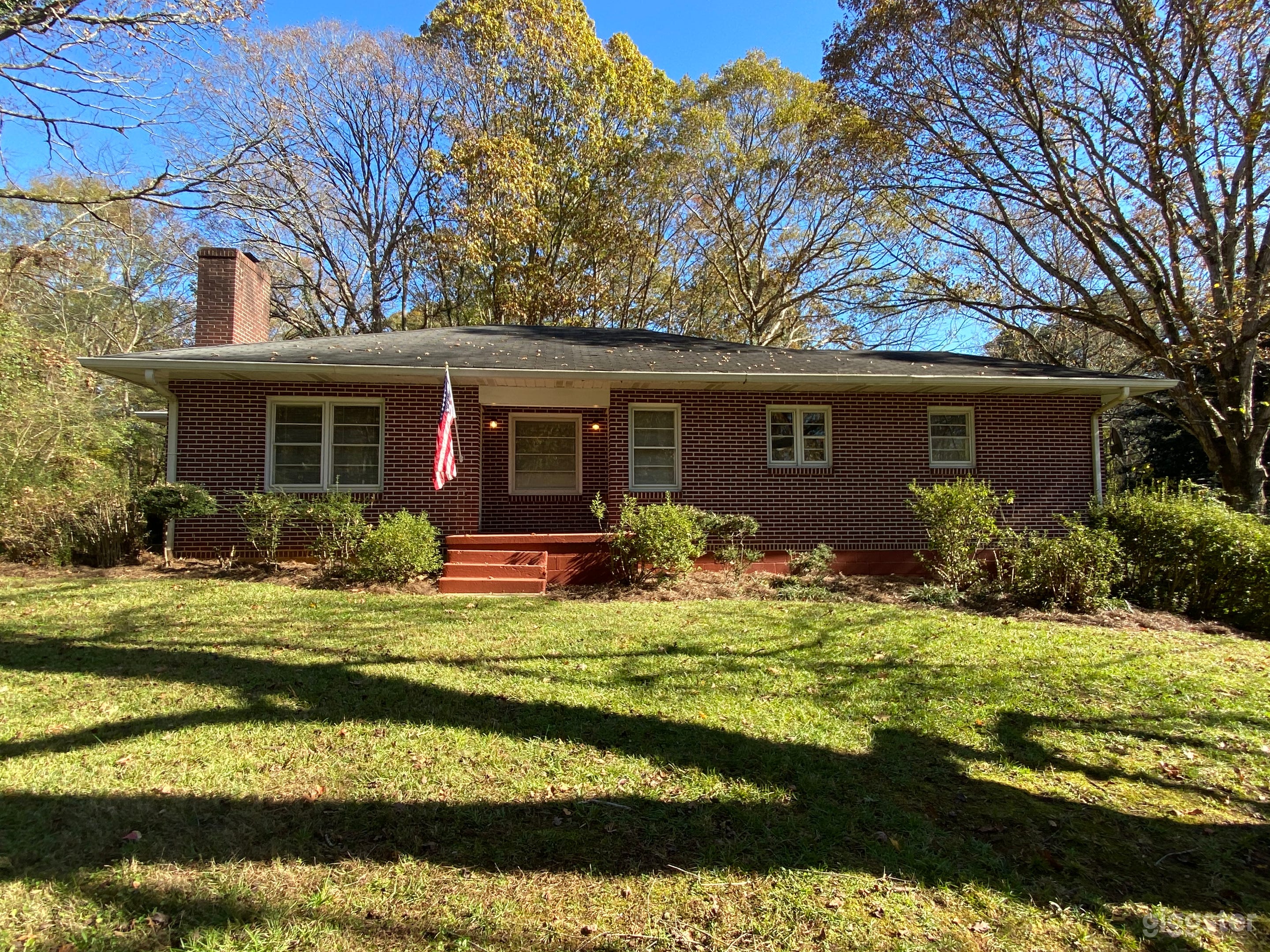 Historic 50's brick ranch home, 1 acre, Roswell Photo 1