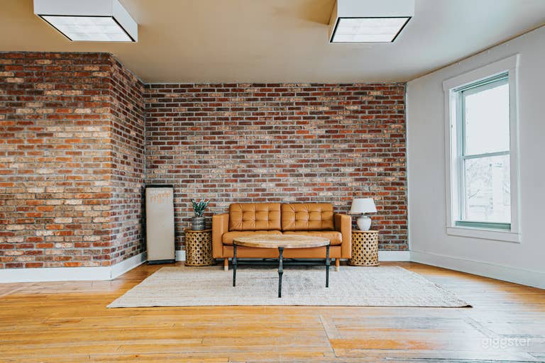  Rustic Creative Space - Historic Columbia City 