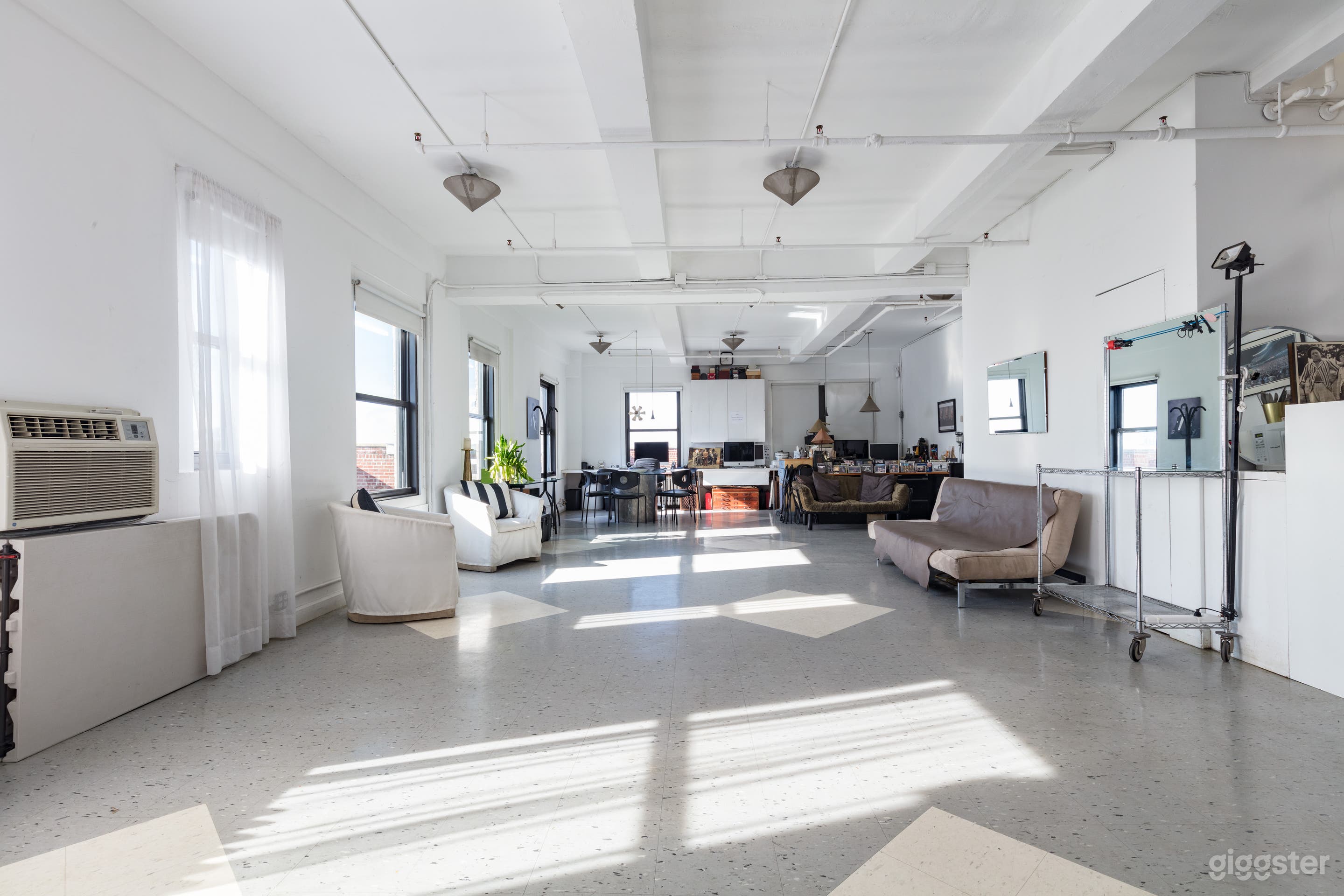 Photo studio and 5 Manhattan rooftops Photo 1