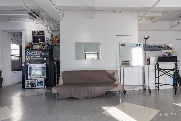  Photo studio and 5 Manhattan rooftops 