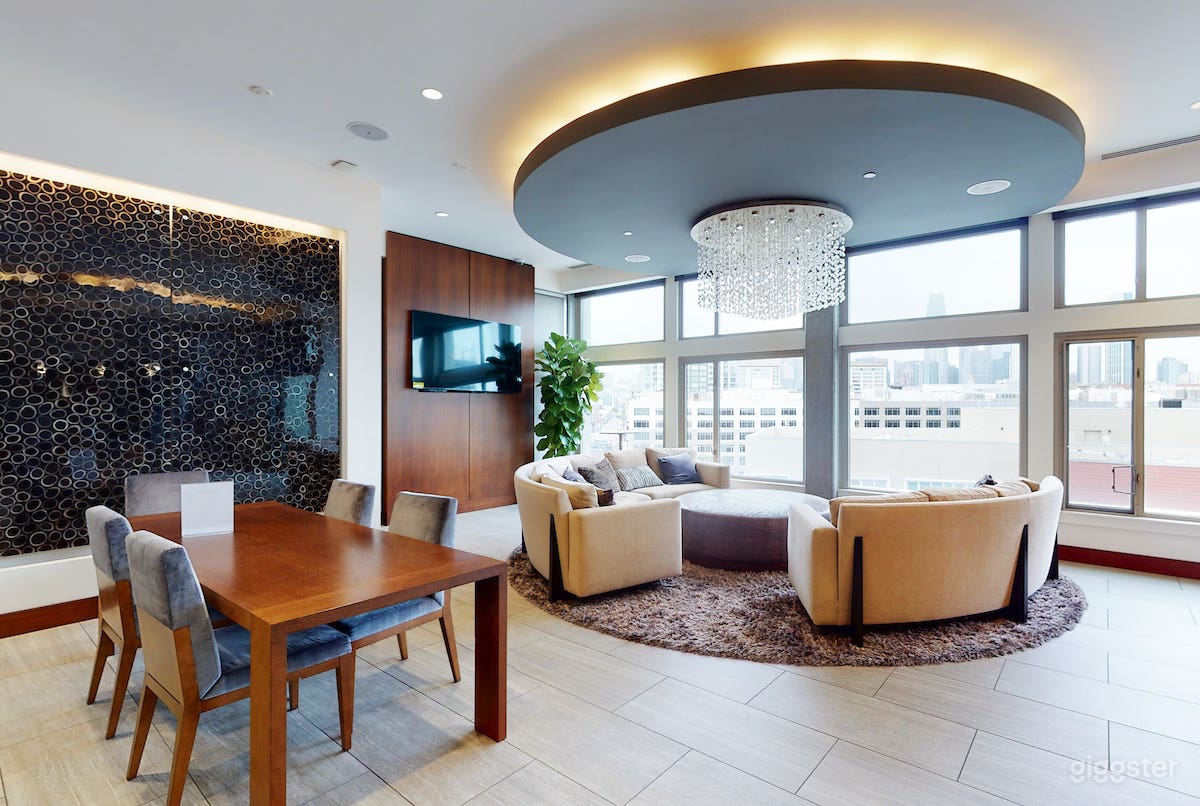 SkyVue Lounge in Mission Bay Photo 2