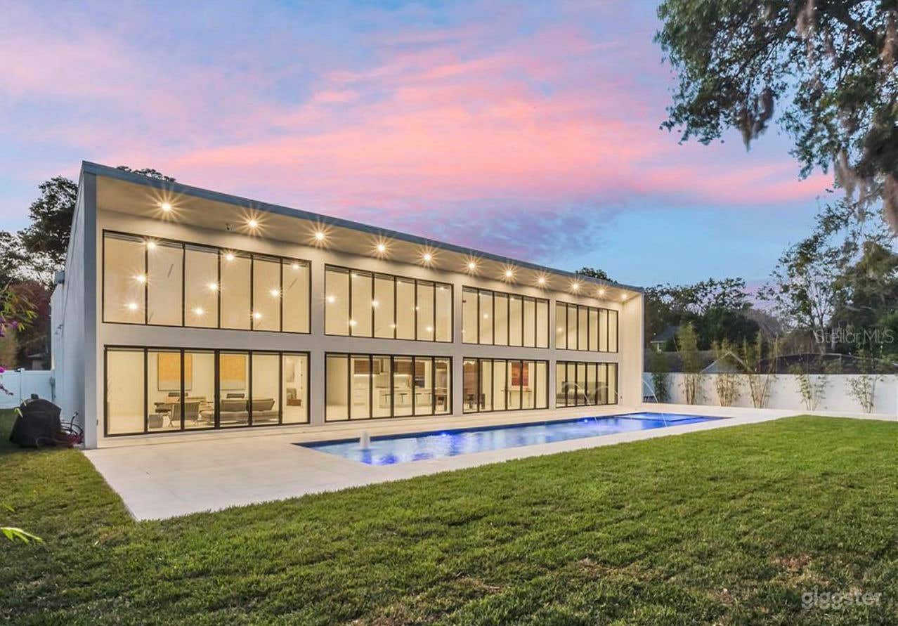 Windermere Estate: Elegant Pool Retreat Photo 1