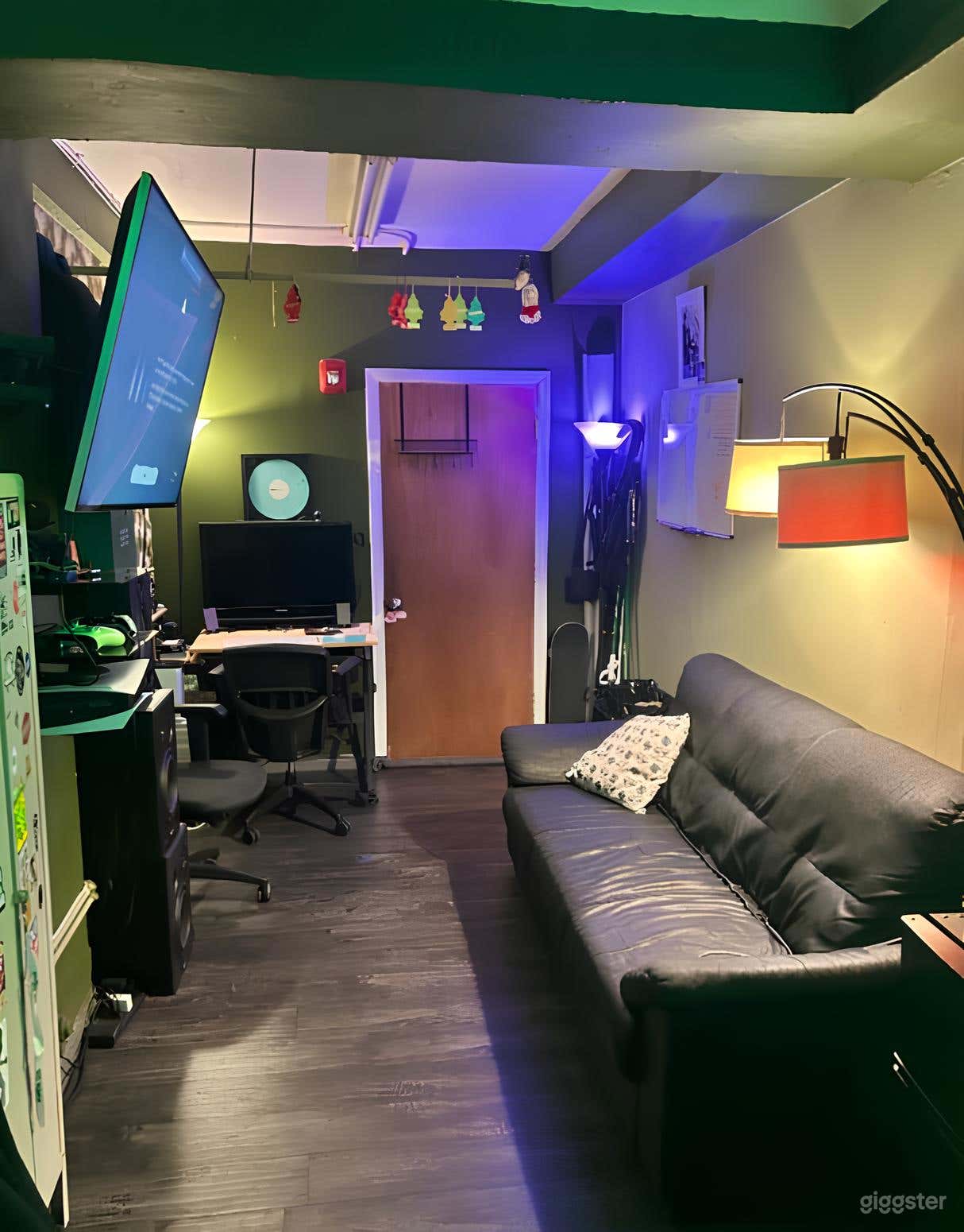 Manhattan Premier Boutique Recording/Production Studio Photo 4