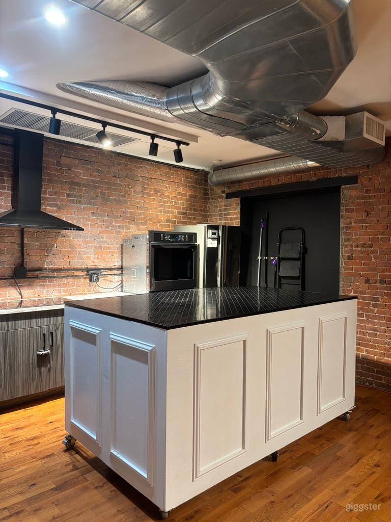  2nd Floor Studio Loft 