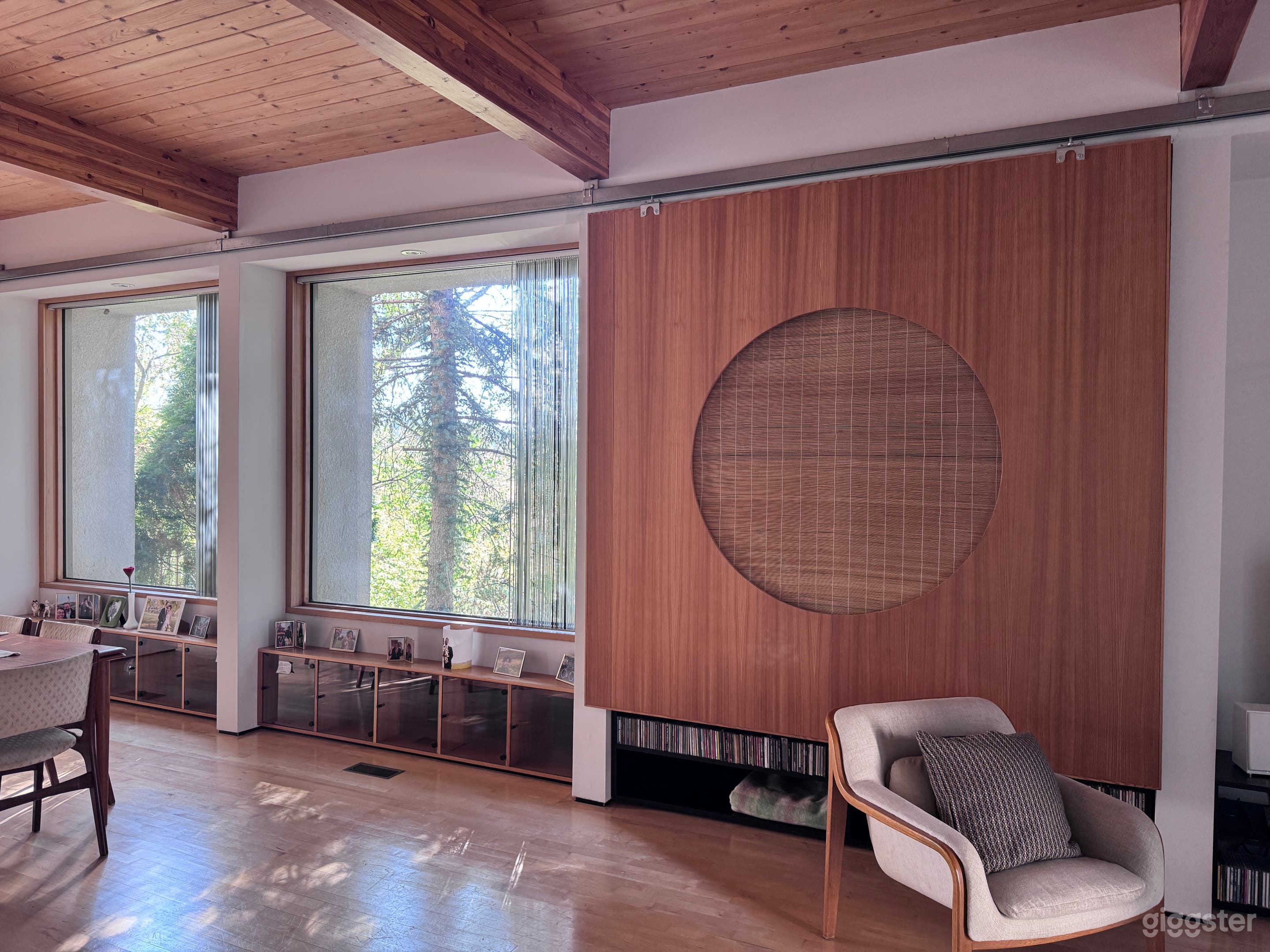 Beautiful, Architecturally Designed Creative Space Photo 3