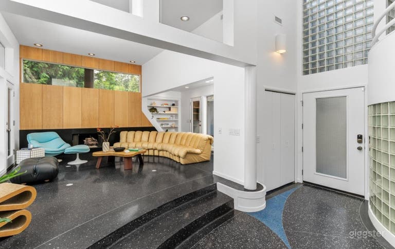  Impresionante casa moderna en West Hills 