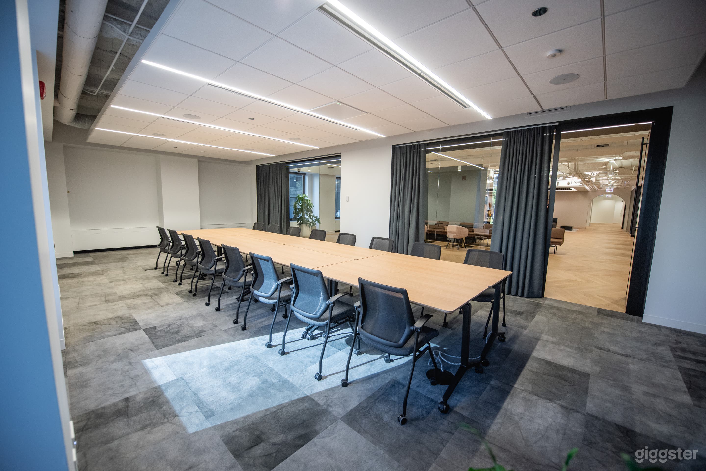 The Izard – Versatile Private Conference &amp; Boardroom Photo 3