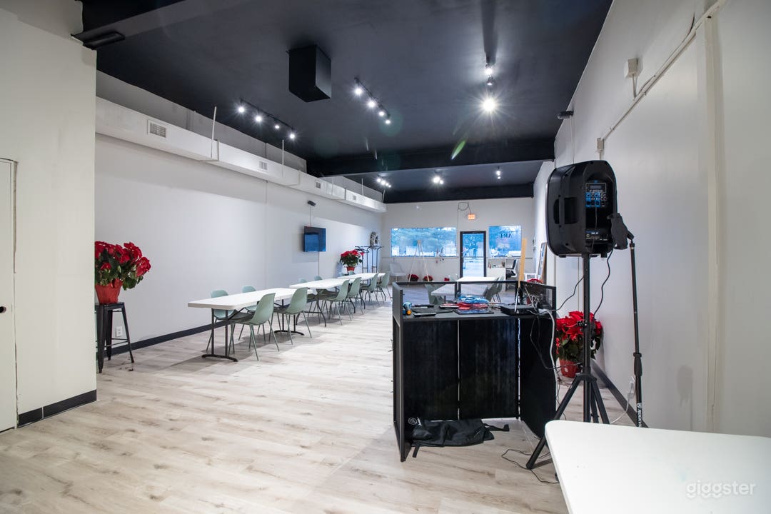 Fully Customizable Event Space Photo 4