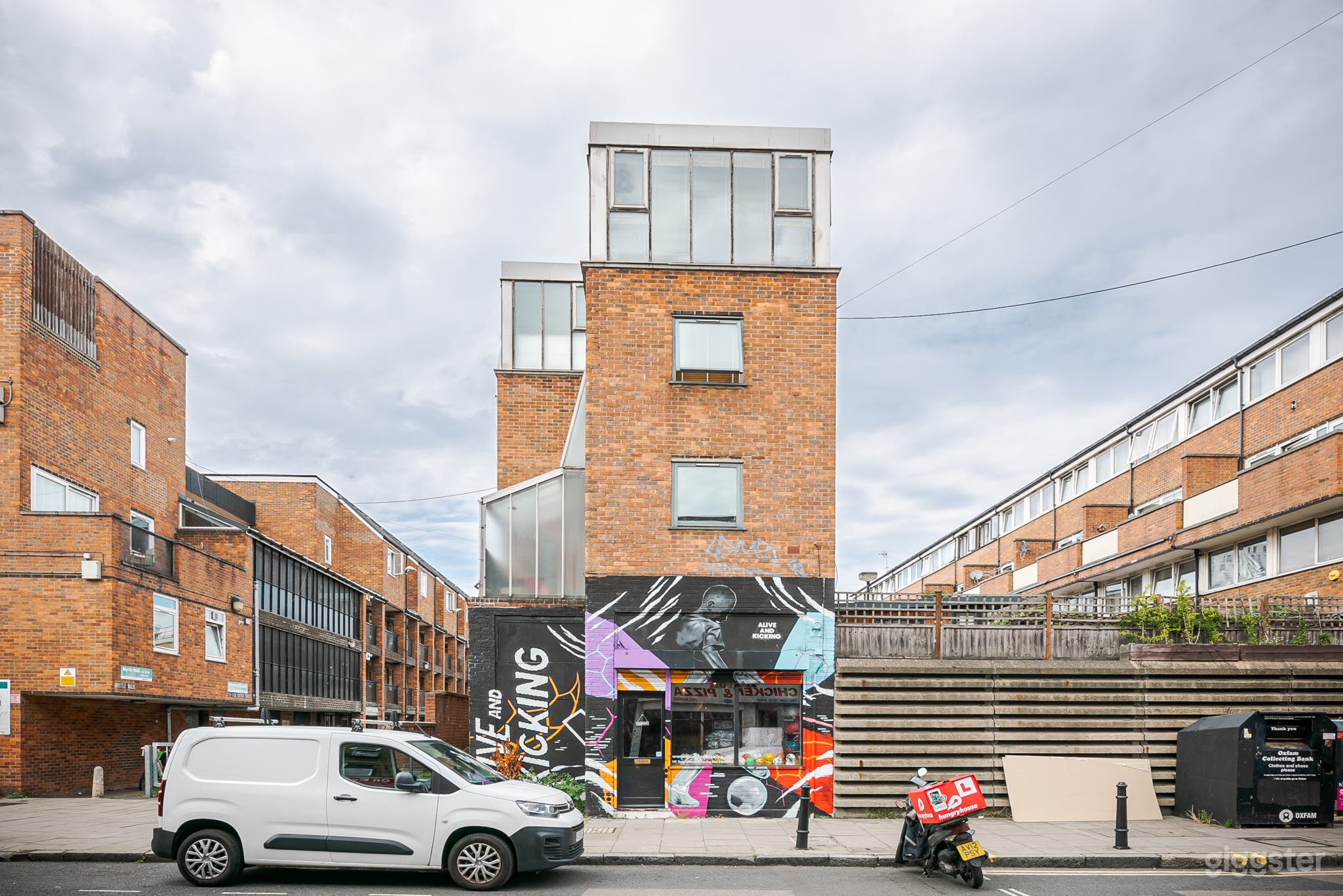 Glass Penthouse With Wooden Slatted Windows  Photo 3