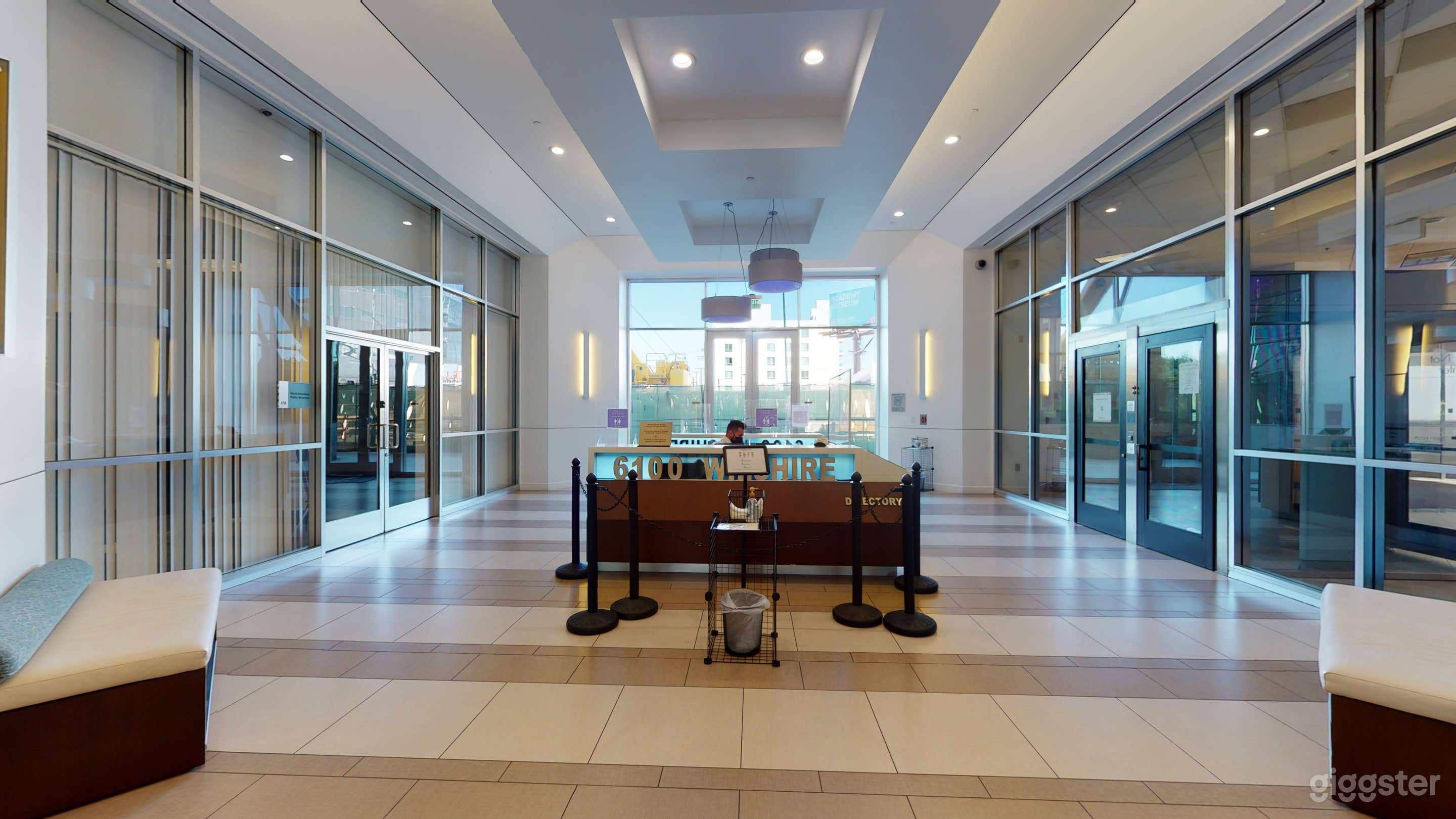 Office Building Lobby in West Hollywood (Spacious) Photo 4