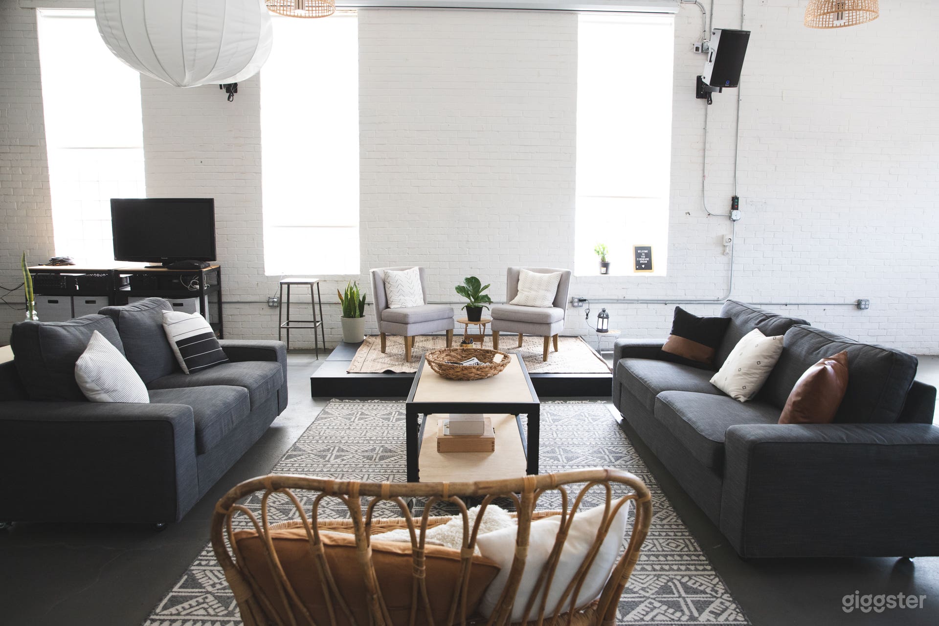 Creative Studio in a Firehouse Photo 4