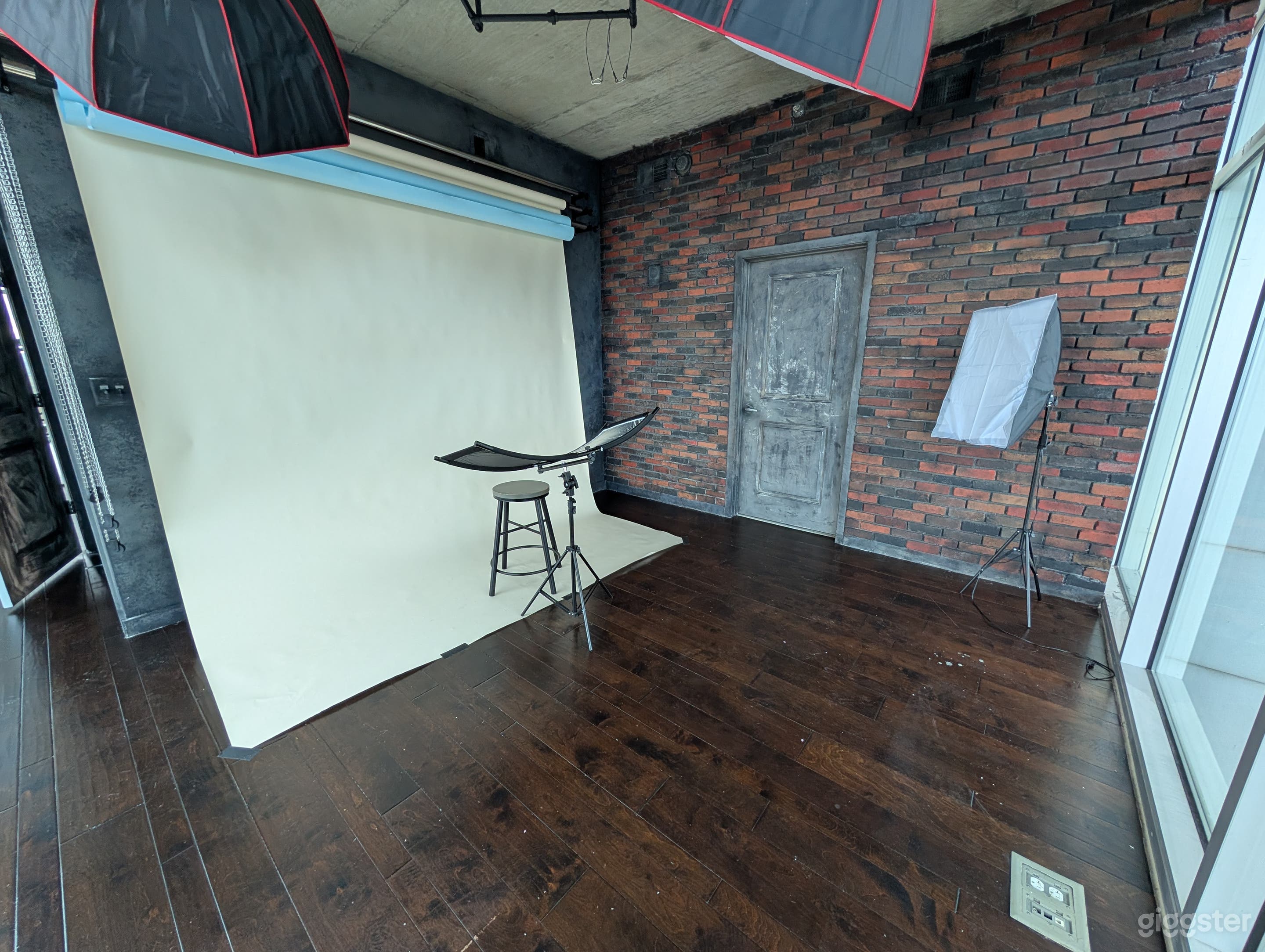 Photo, Film & Content Studio with Skyline Views Photo 4