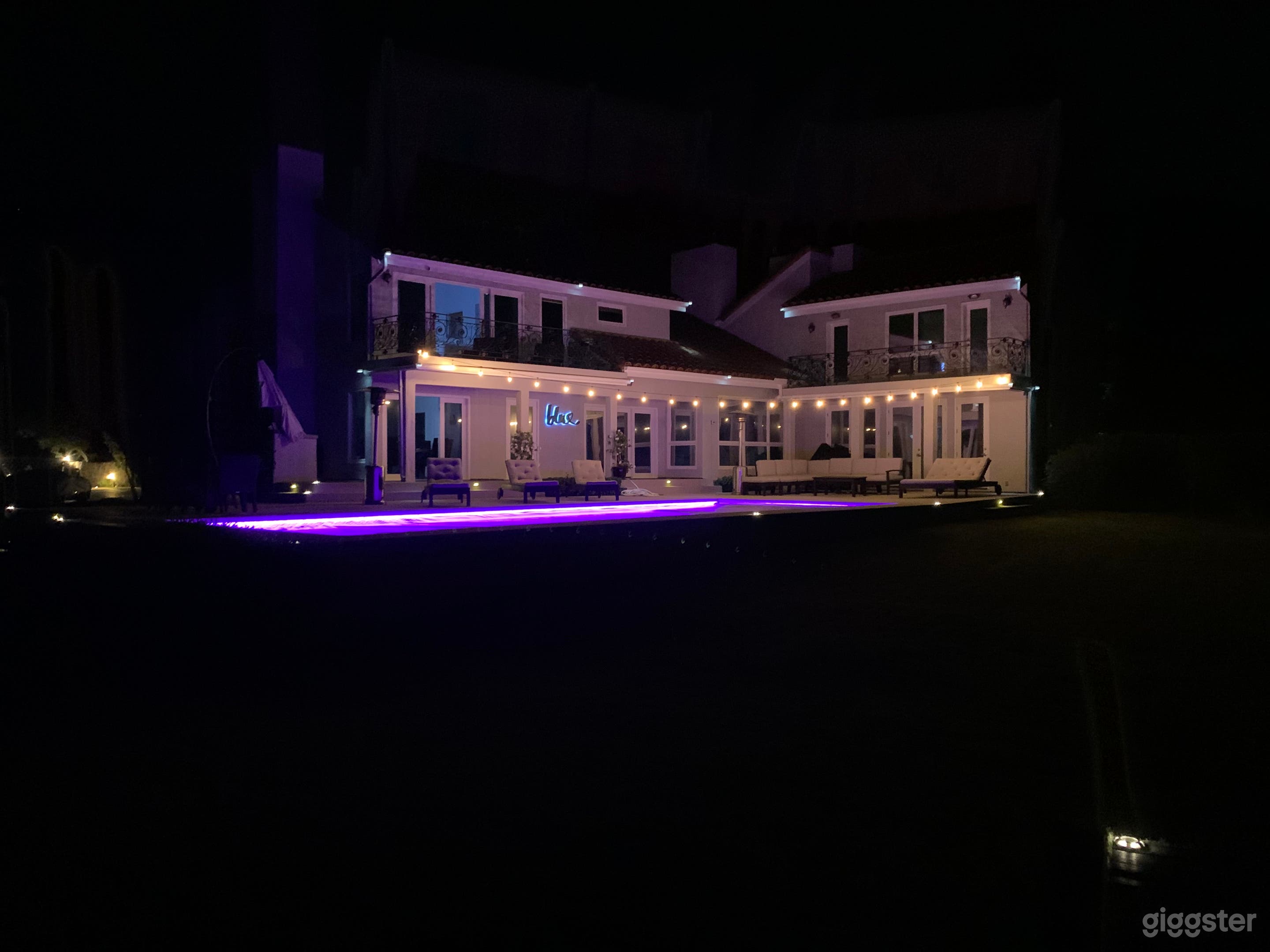 Breathtaking malibu estate with endless ocean view Photo 2