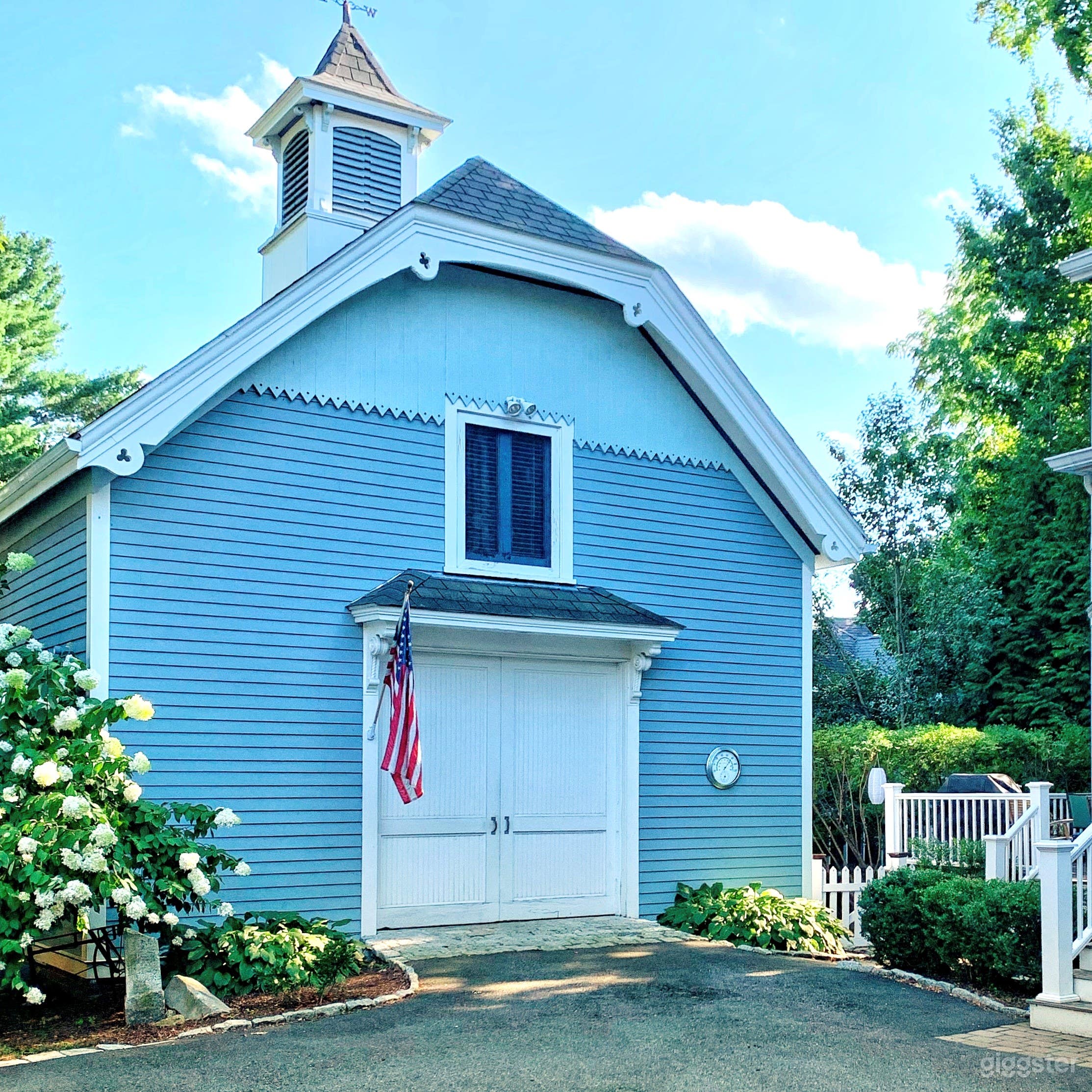 Unique 1880 Victorian Home with Modern Vibe Photo 3