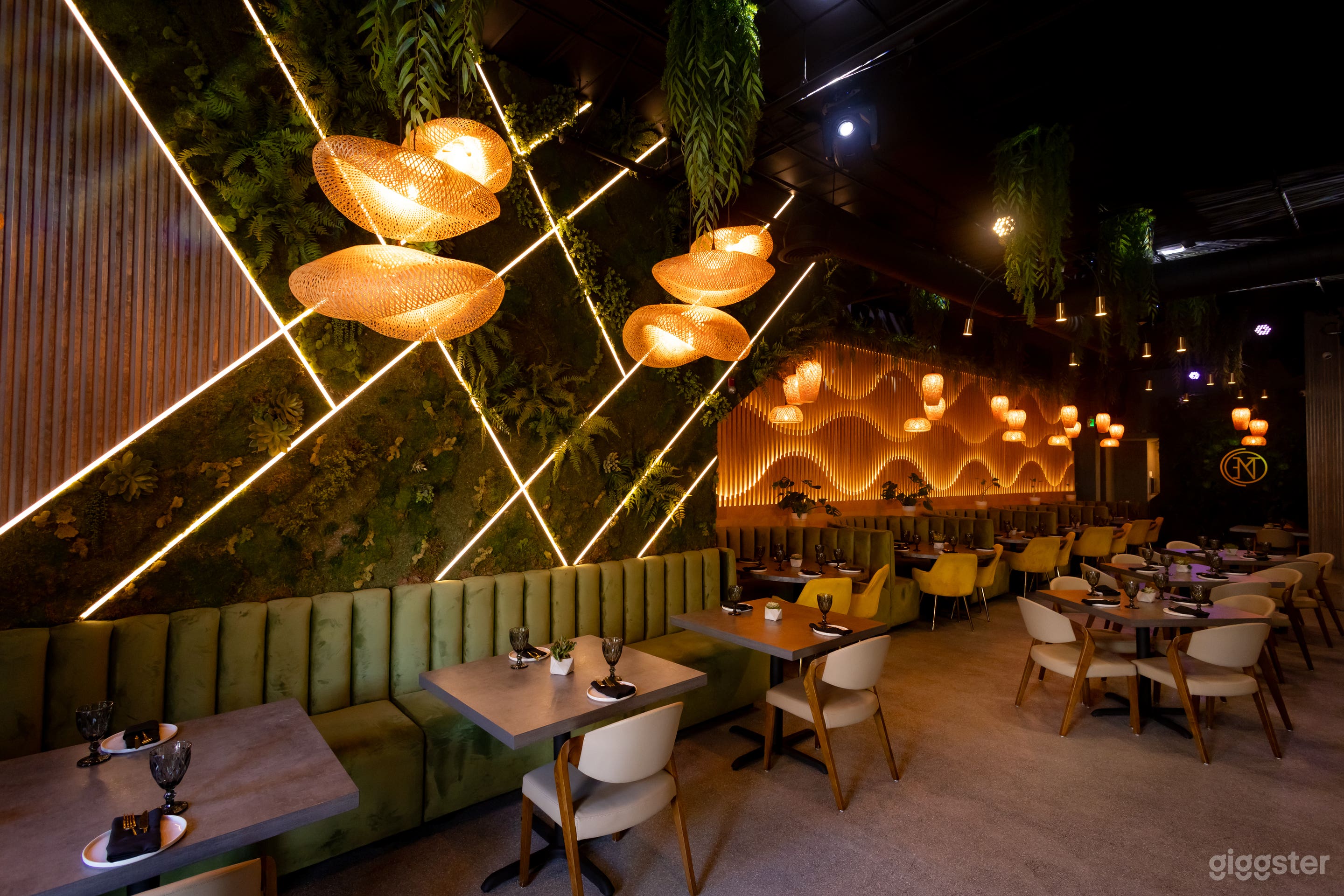 Luxury Restaurant for filming  Photo 2