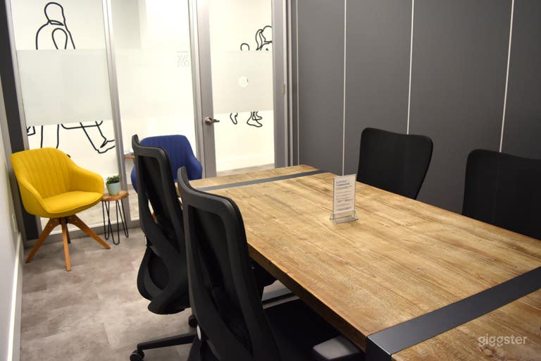  Dynamic Workroom in King East 