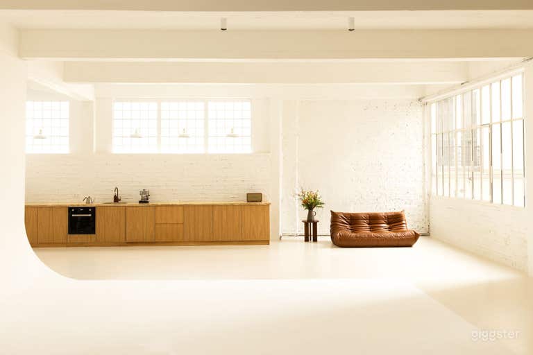  Daylight Photo & Video Studio with Cyc and Full Production 