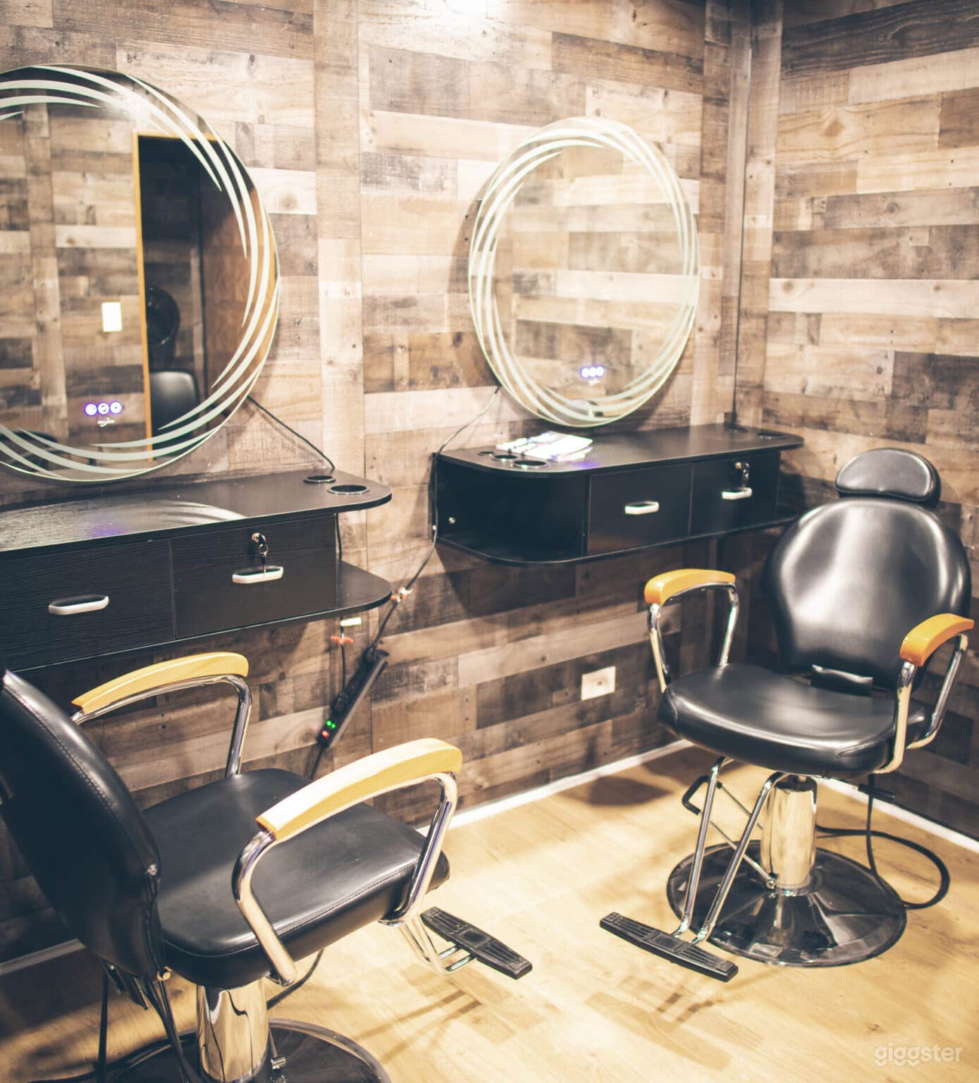 Music Recording Studio And Podcast In Hollywood Photo 4