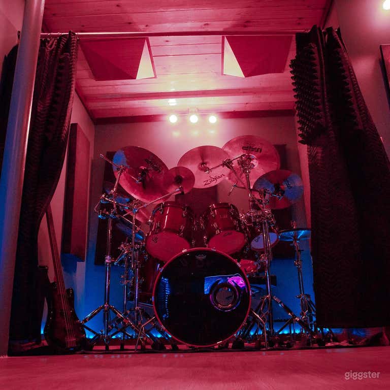  Music Recording Studio And Podcast In Hollywood 