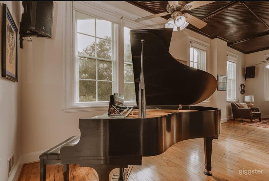 Classroom 4 in a Restored Historic Venue Photo 3