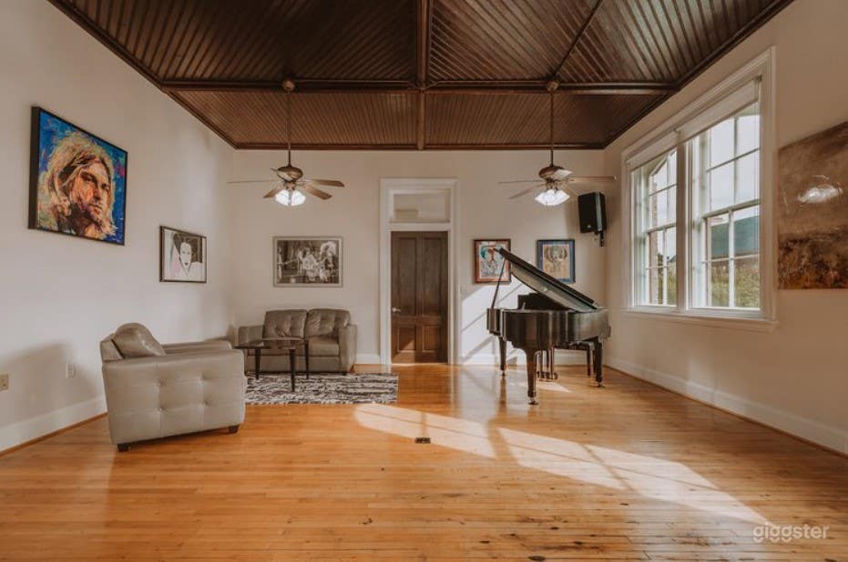 Classroom 4 in a Restored Historic Venue Photo 1