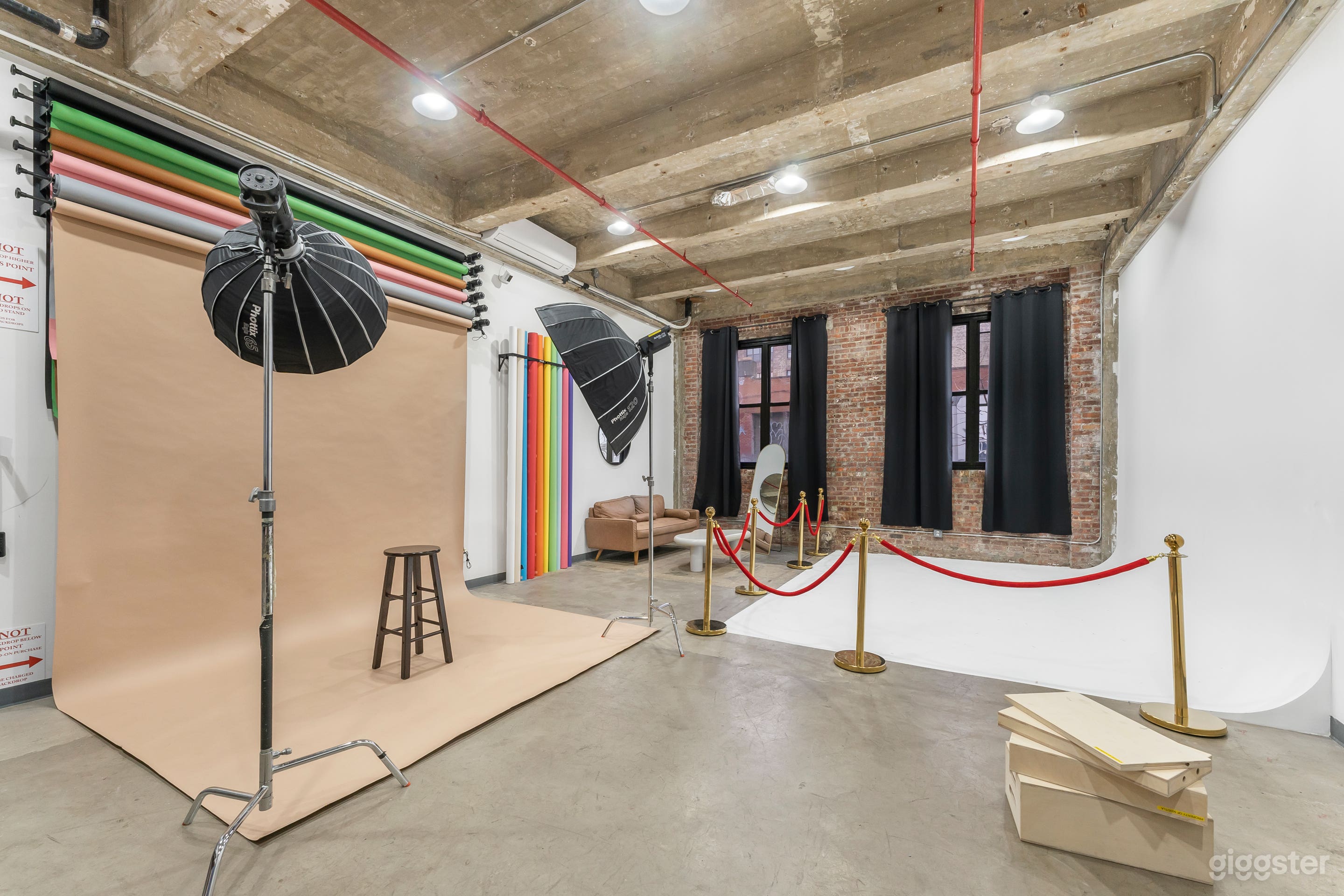 122: Affordable Natural Light Studio with Cyc Wall Photo 1