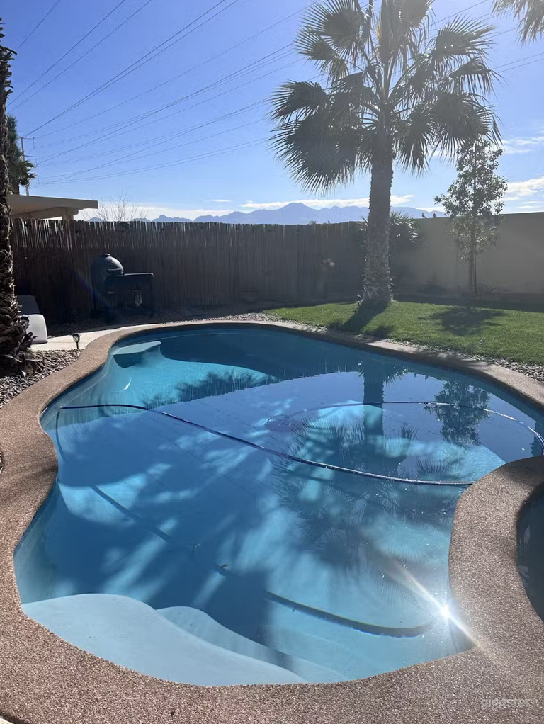  Private Pool in Las Vegas - My Shangri-La 