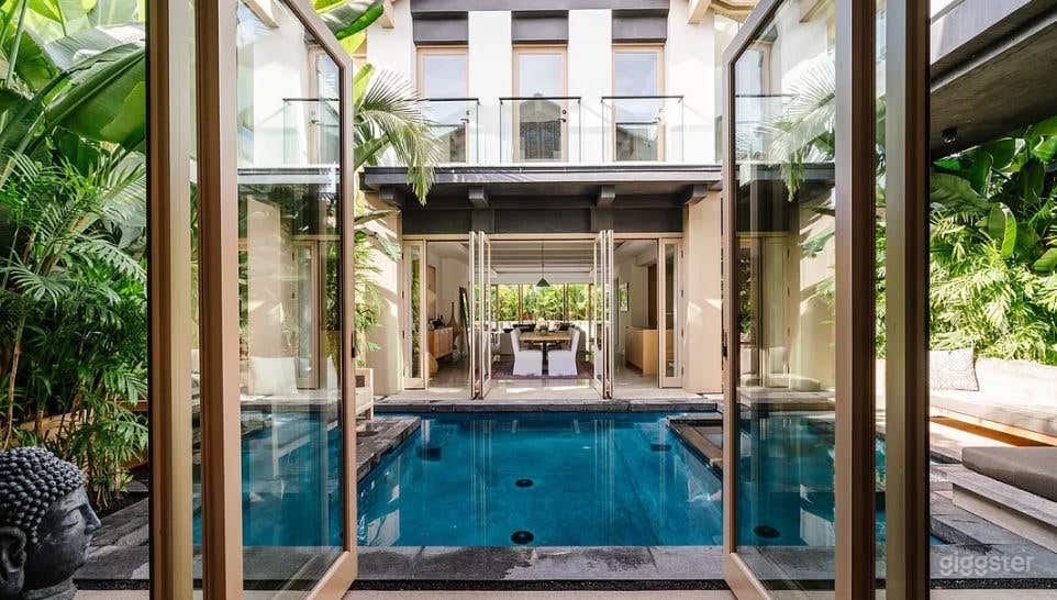 Stunning Black Basalt Saltwater Pool/Spa Photo 3