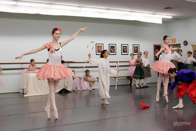  Studio B Dance Studio 