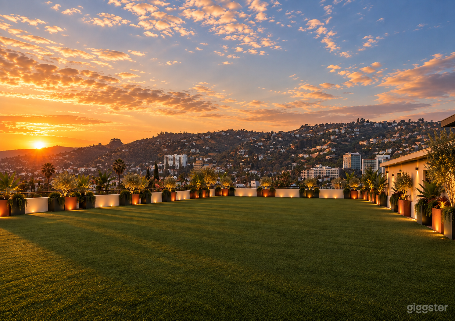 A Premier Rooftop Experience in West Hollywood Photo 3