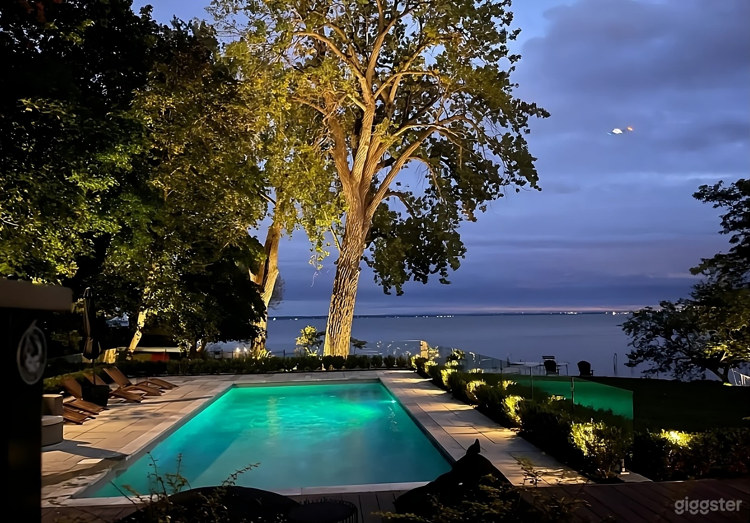 Resort-Style Backyard Retreat Photo 3