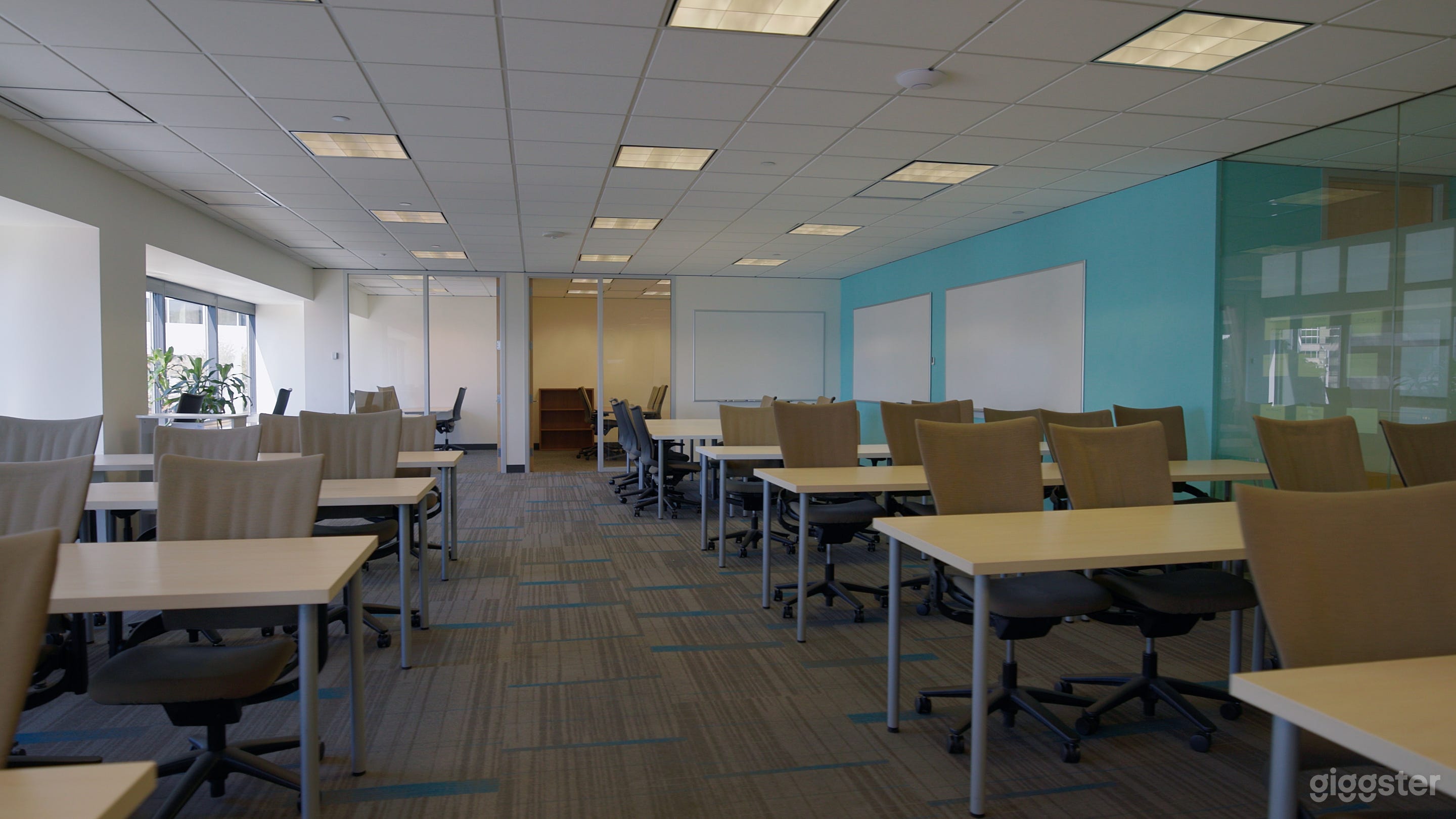 Waimea: Big Meeting Space for 42 w/ Breakout Rooms Photo 2