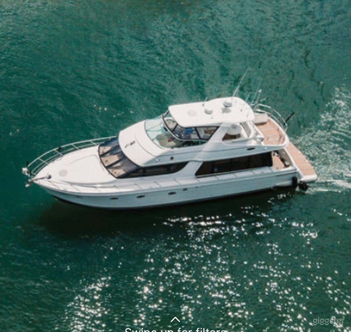 CineCruiser: The Ultimate Yacht Film Set Photo 3