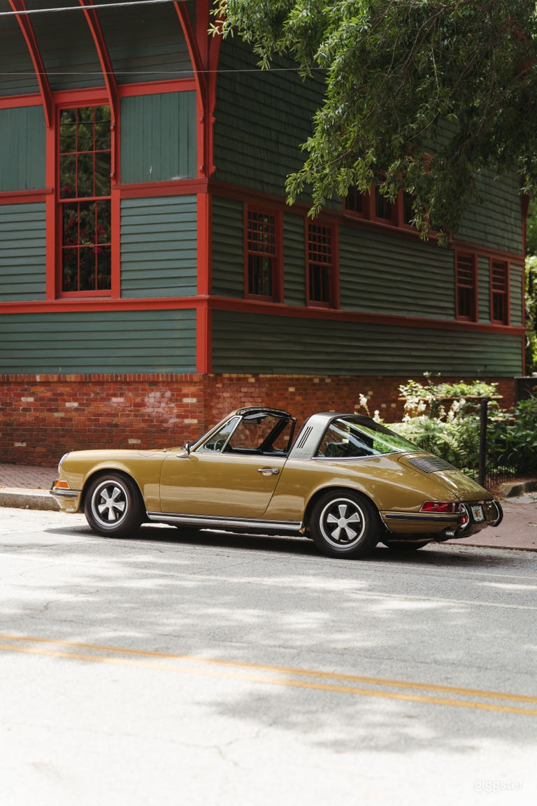  1971 Porsche 911 Classic Targa in rare "Spanish" Olive 