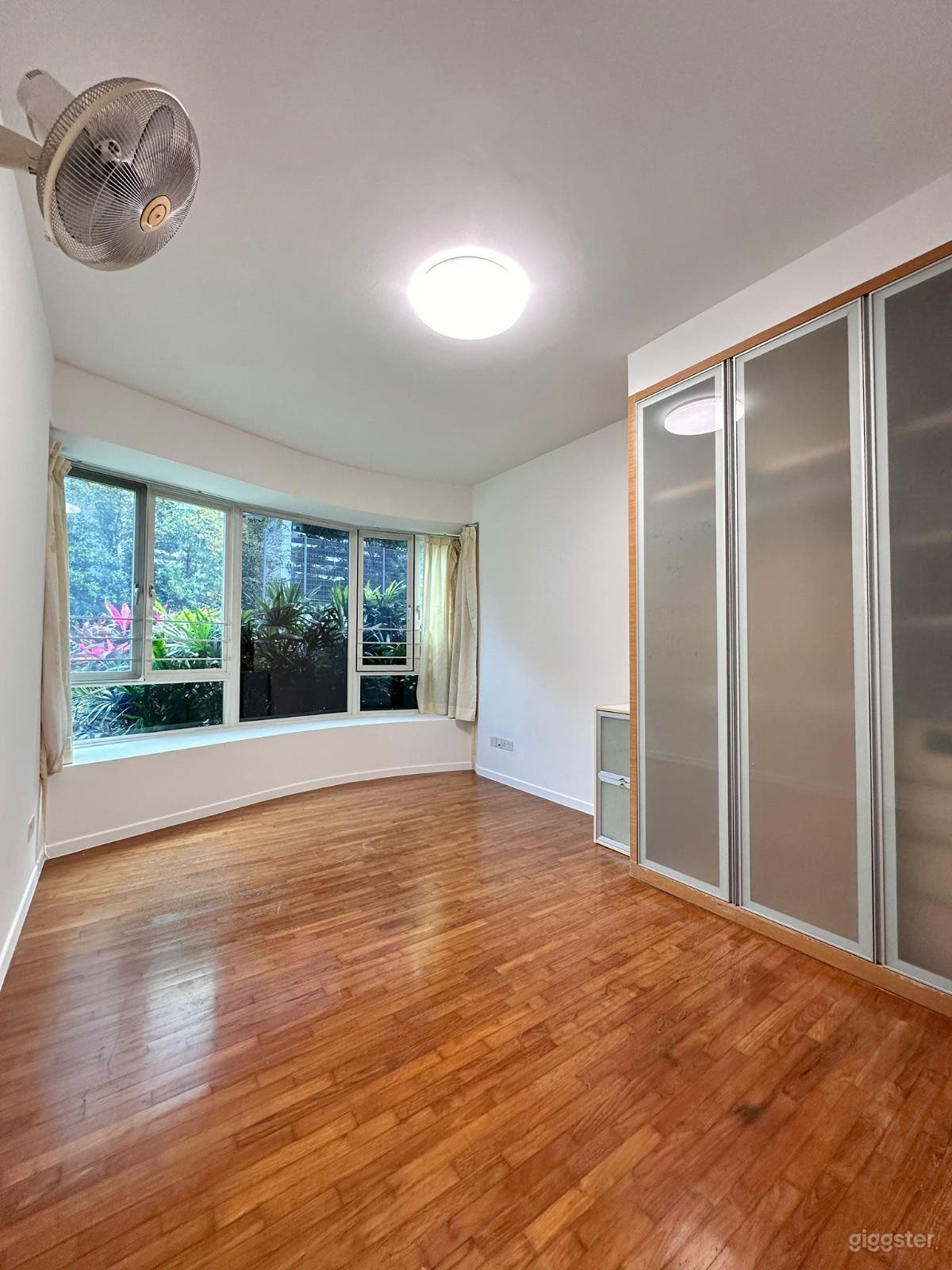 Condo Unit with Outdoor Patio facing Greenery Photo 4