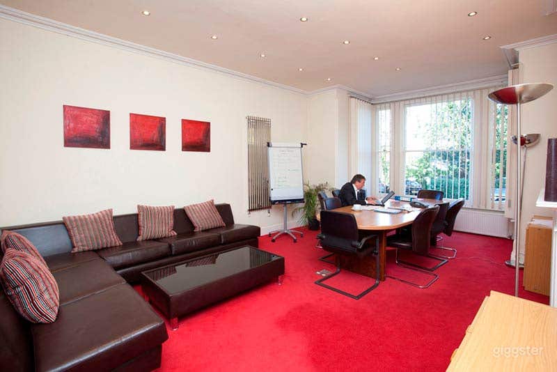 Castle Donington Executive Room Photo 4