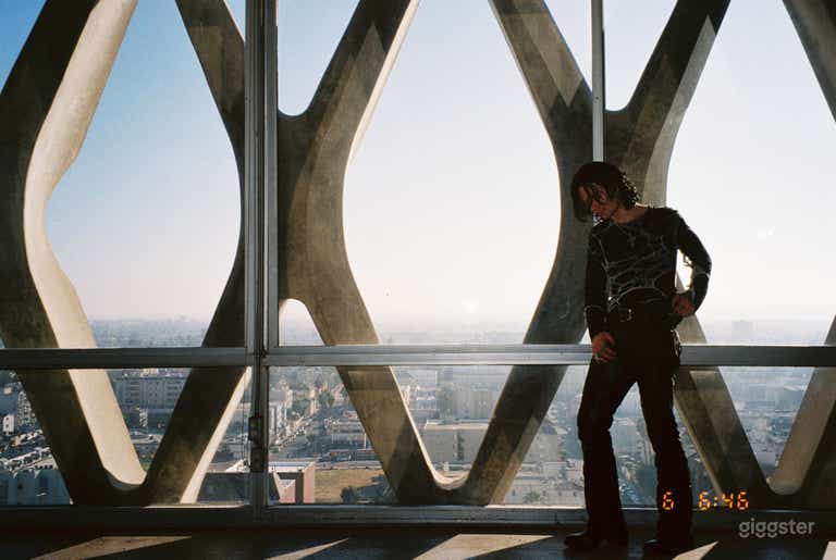  Brutalist Penthouse Loft w/ Flawless Natural Light 