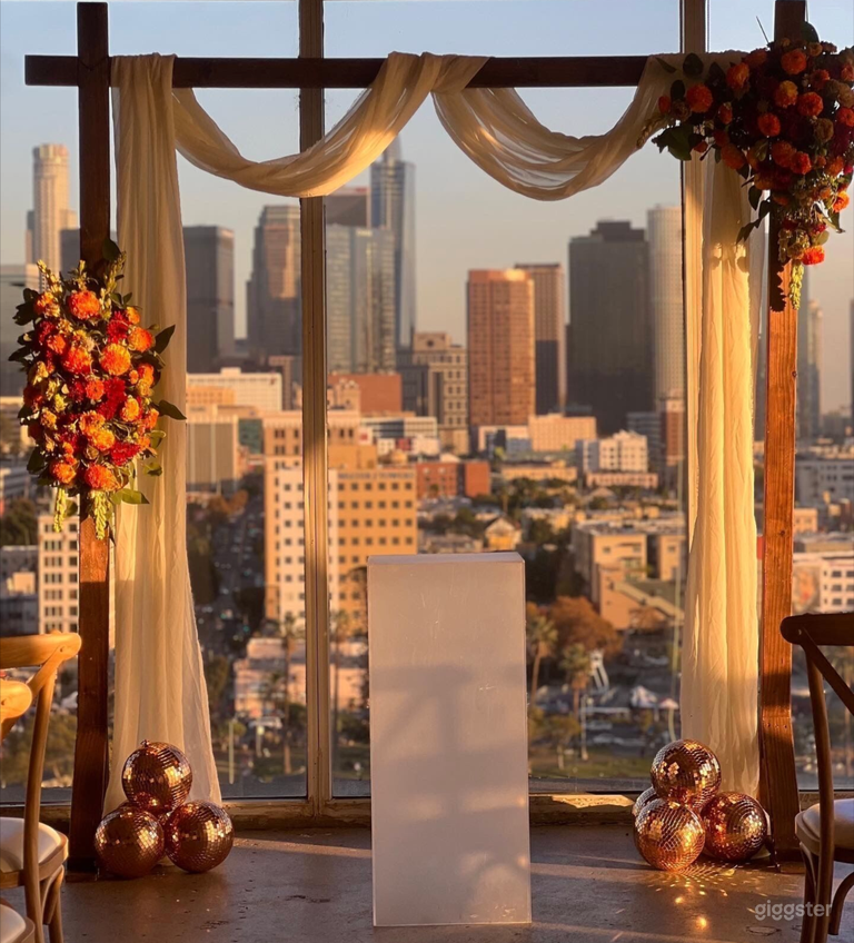  Brutalist Penthouse Loft w/ Flawless Natural Light 