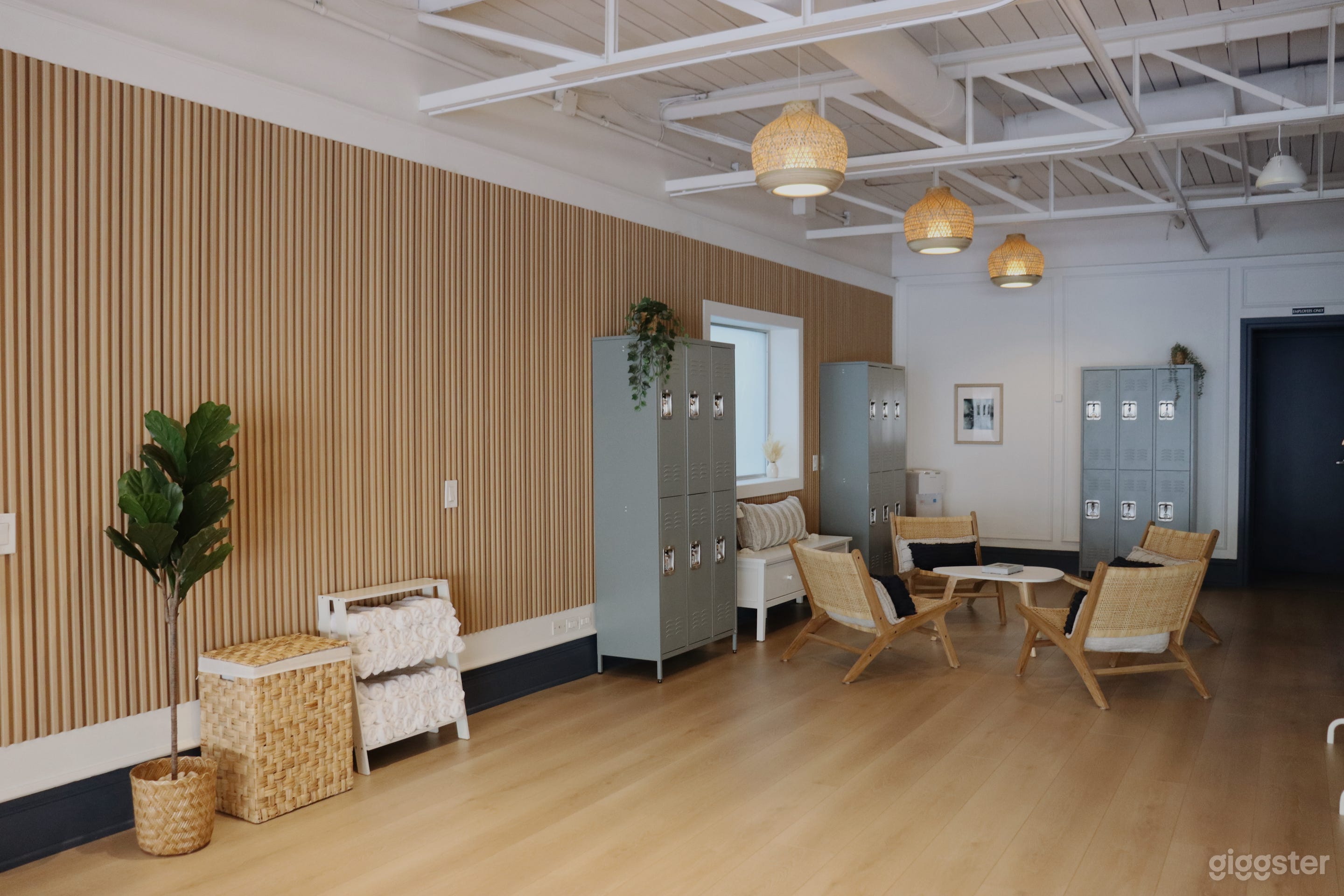 Beautiful &amp; Bright - Boutique Dance &amp; Fitness Studio Photo 2