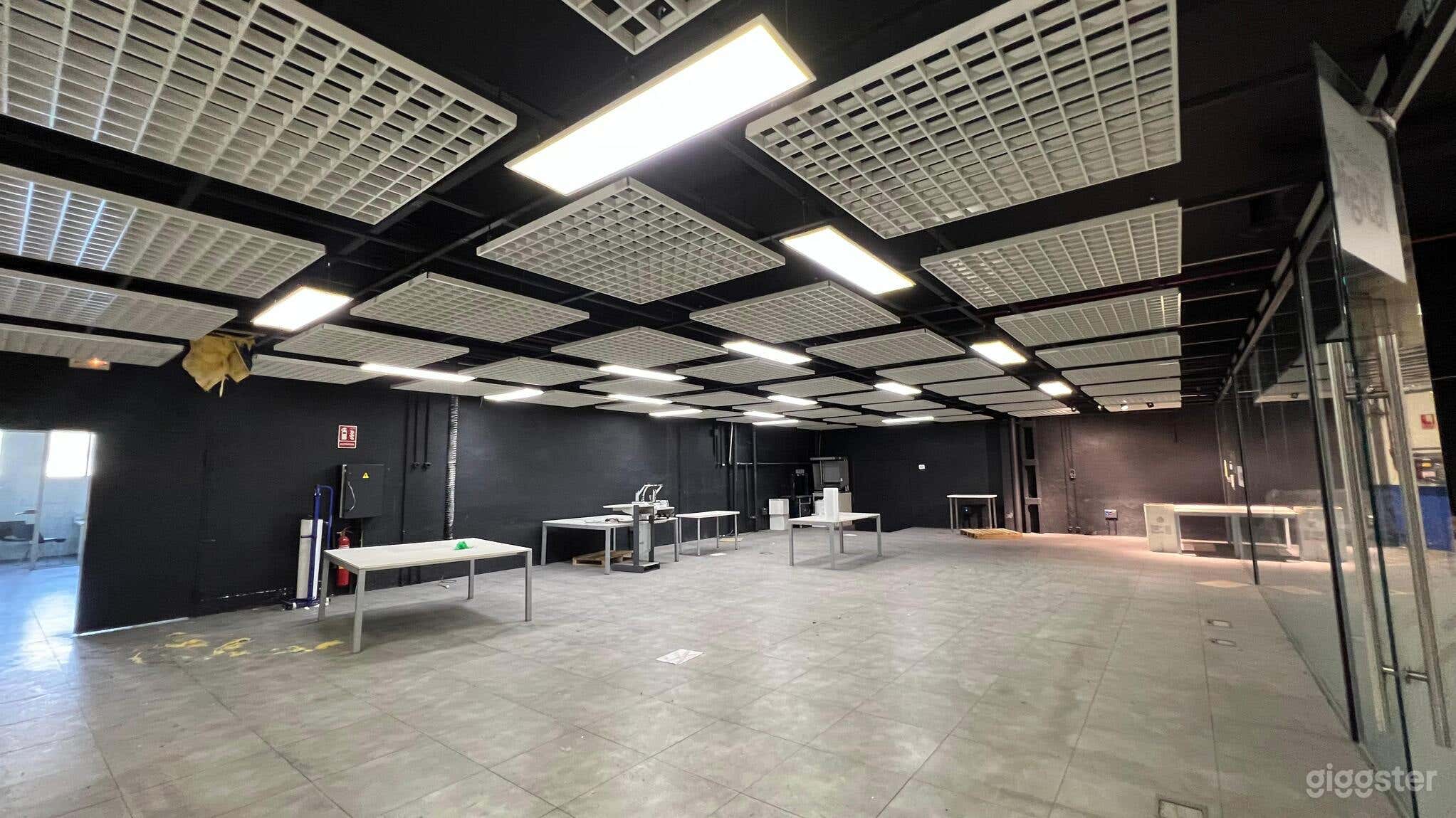 SHIP A - Warehouse-type Industrial Space with Offices Foto 3
