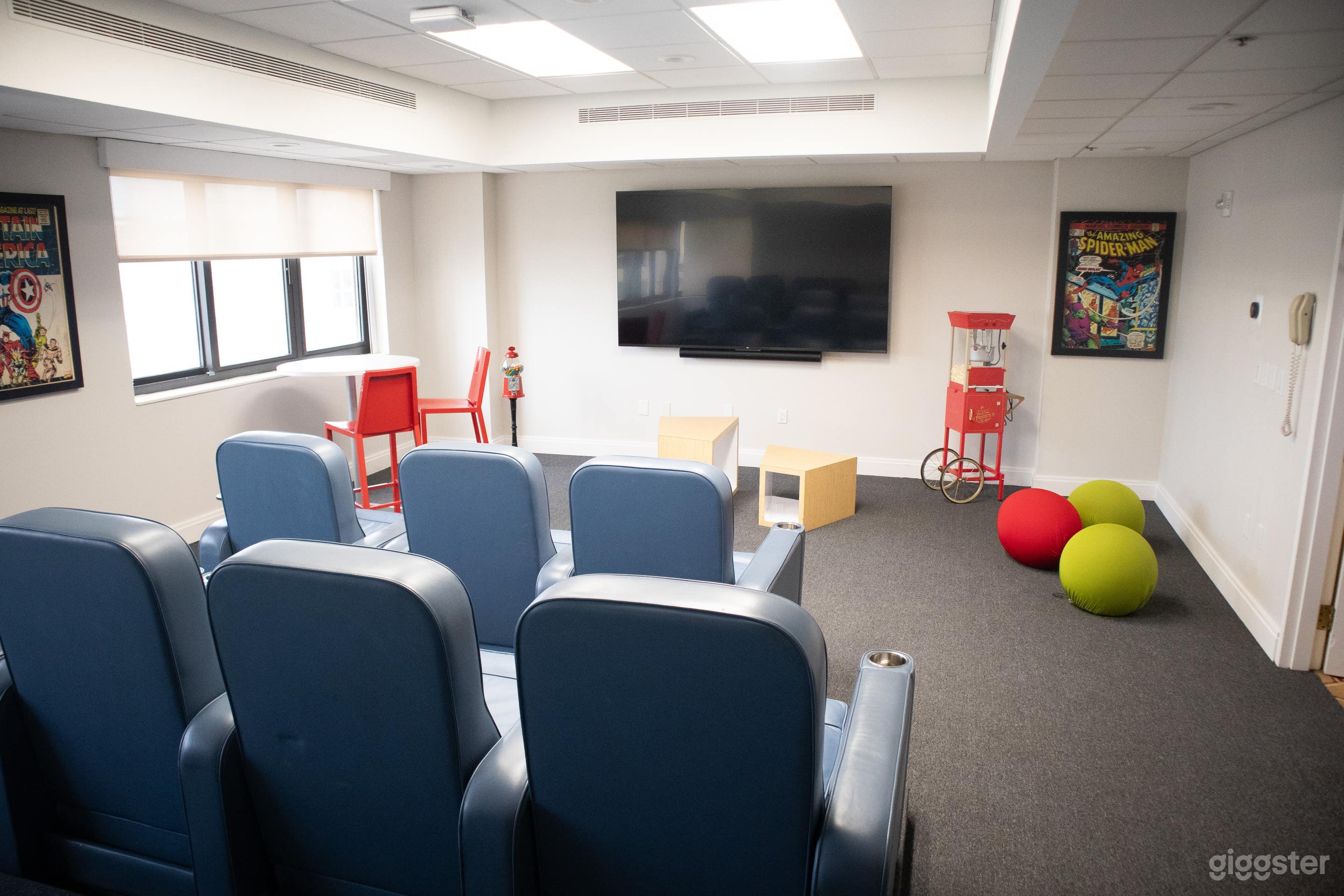 Versatile Media Room for Events & Gatherings Photo 3