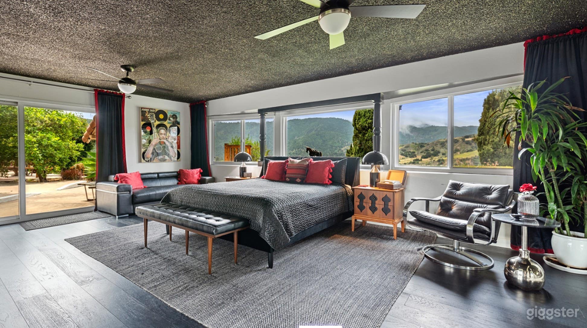 Johnny Cash’s Historic Ranch (full buy out) Photo 2