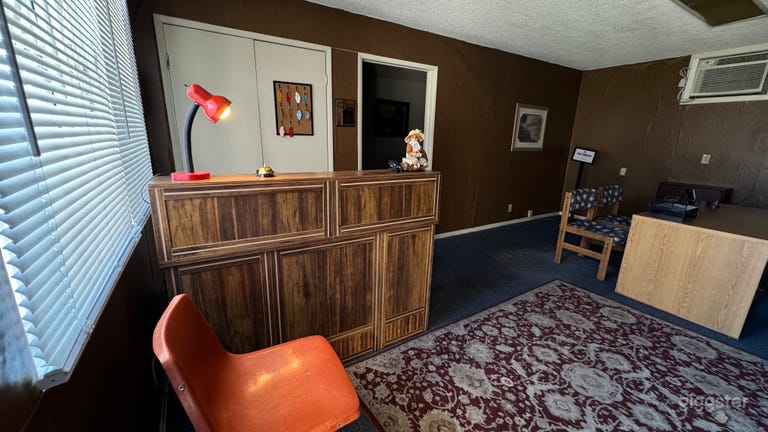  Vintage Motel Lobby, Reception, Office Set in LA 