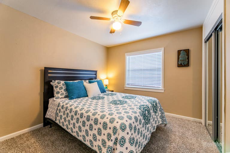  House close to CITY, FOOD, TRAIN, SHOPS 