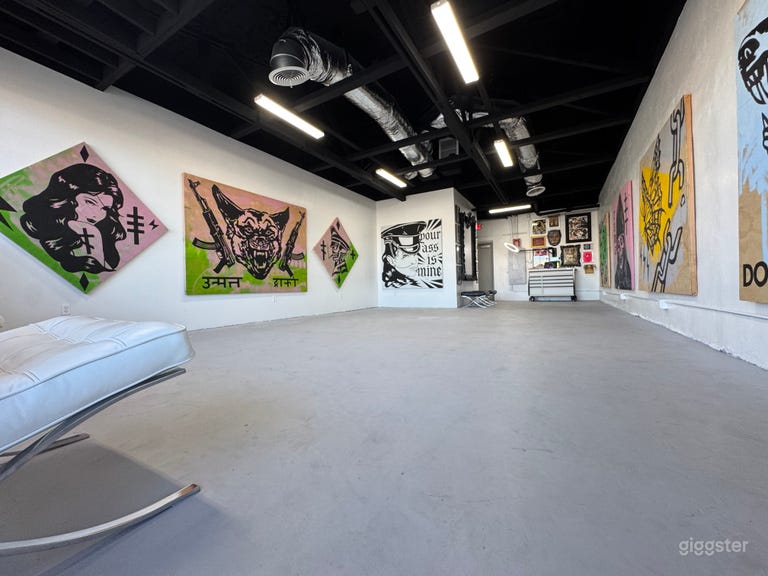  MODERN ART GALLERY WITH HUGE PATIO AVAILABLE 24/7! 