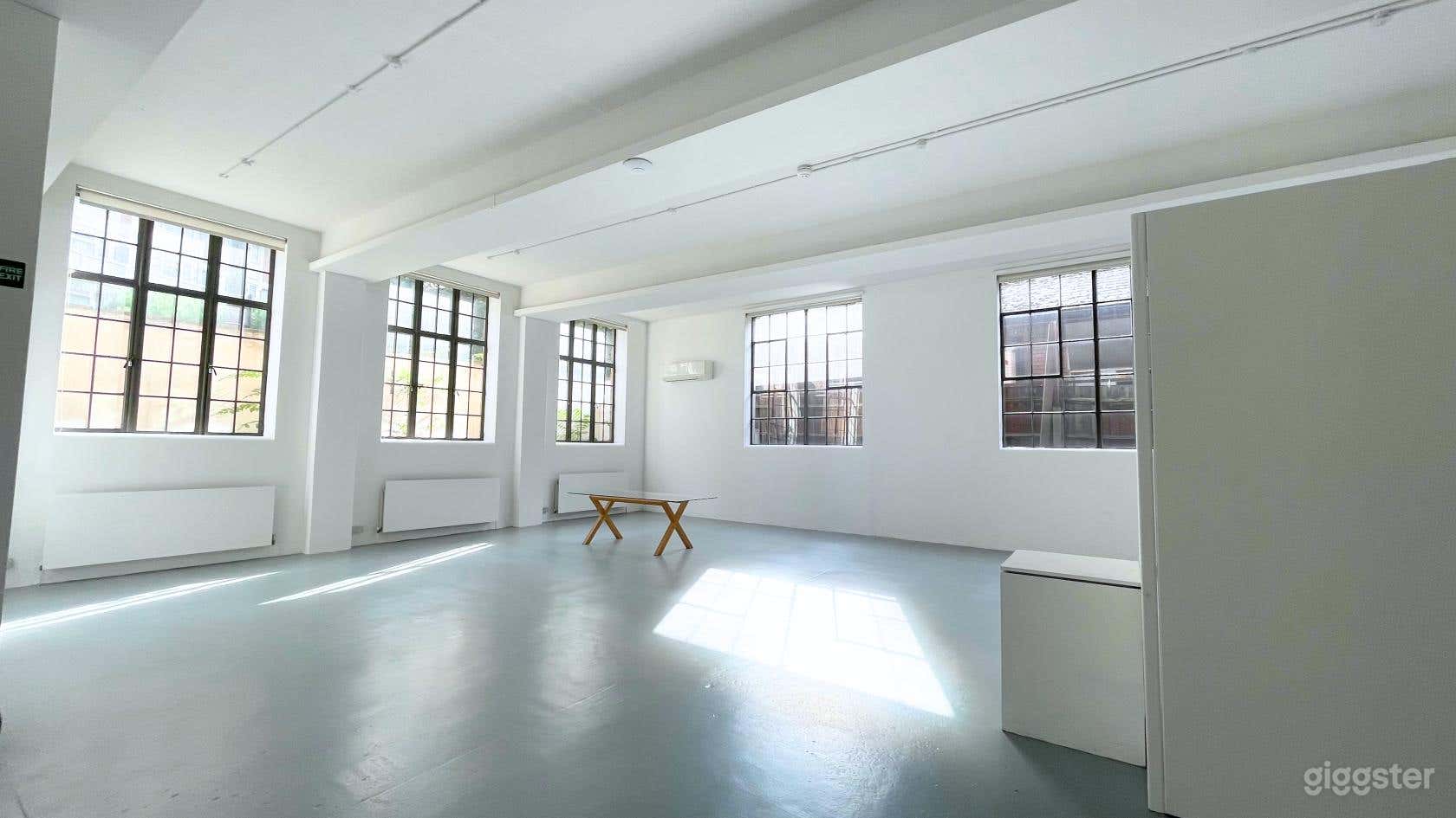 The Handbag Factory Photo 1