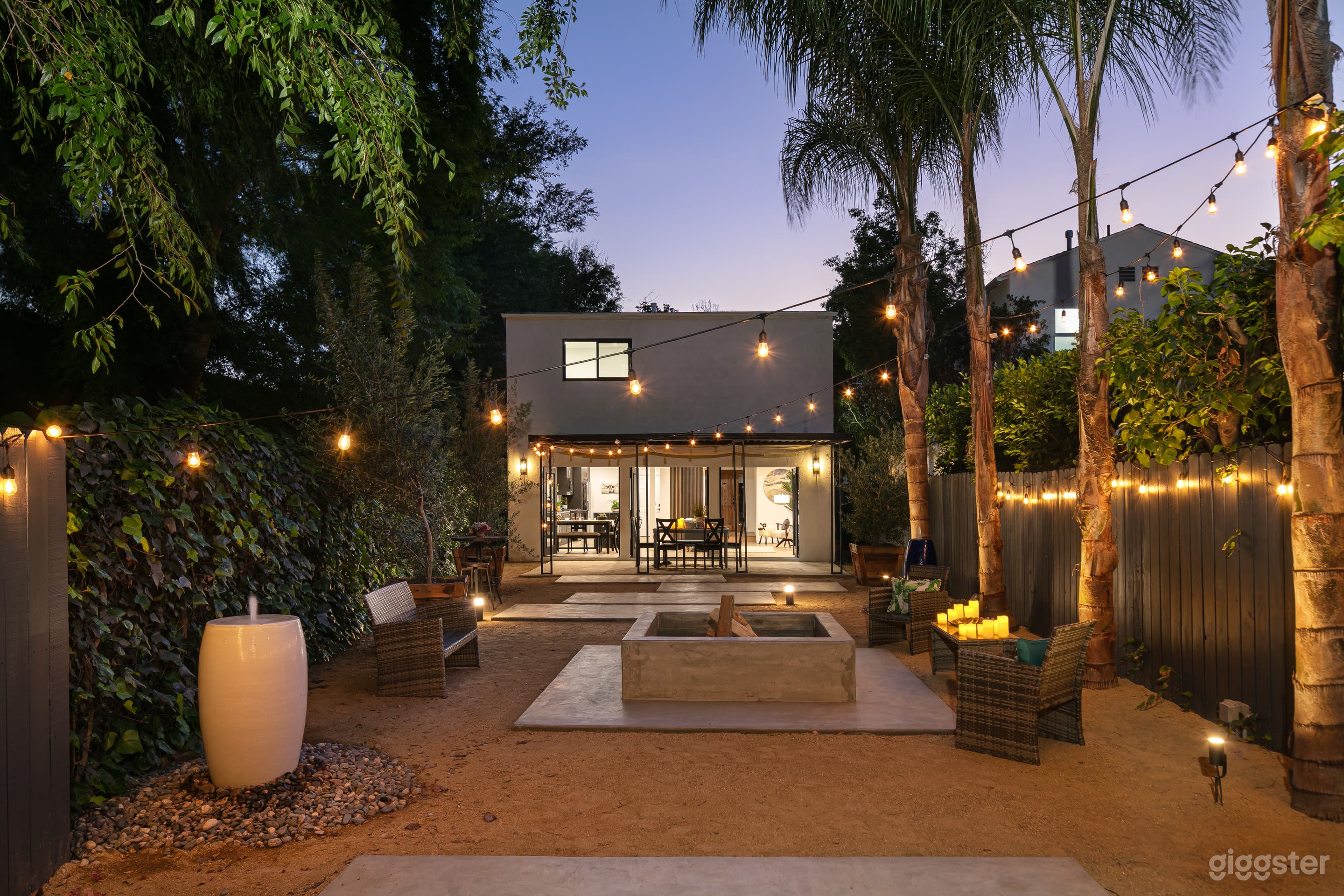 Modern Oasis Luxury Estate Photo 1