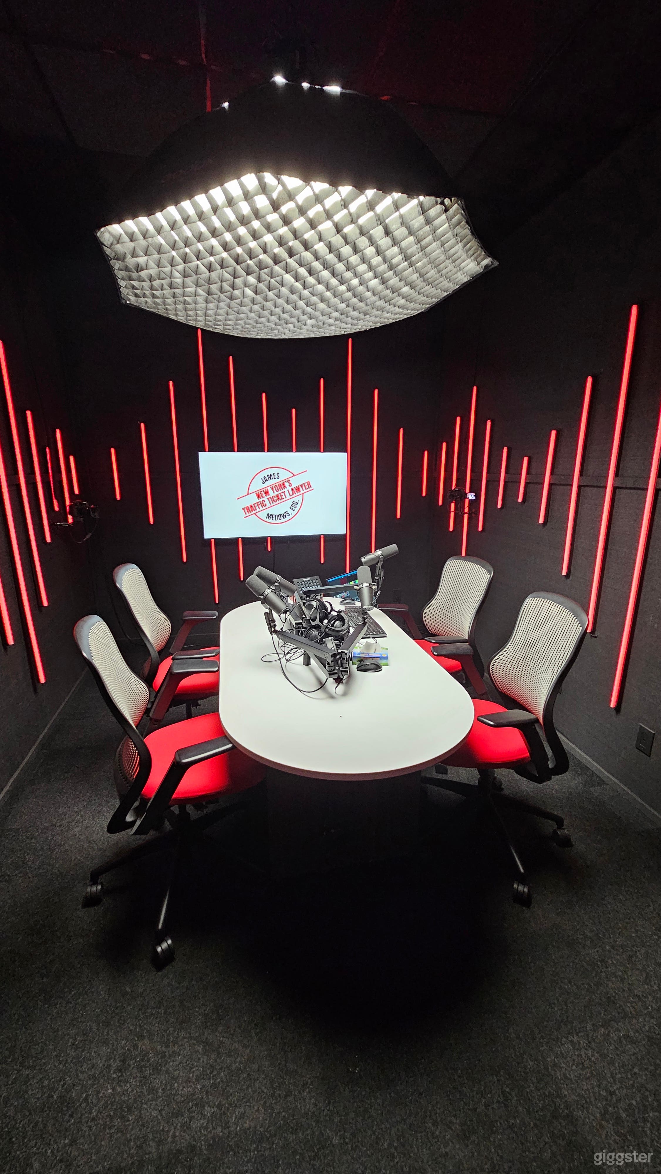 Podcast/Green screen/Kitchen Photo 2