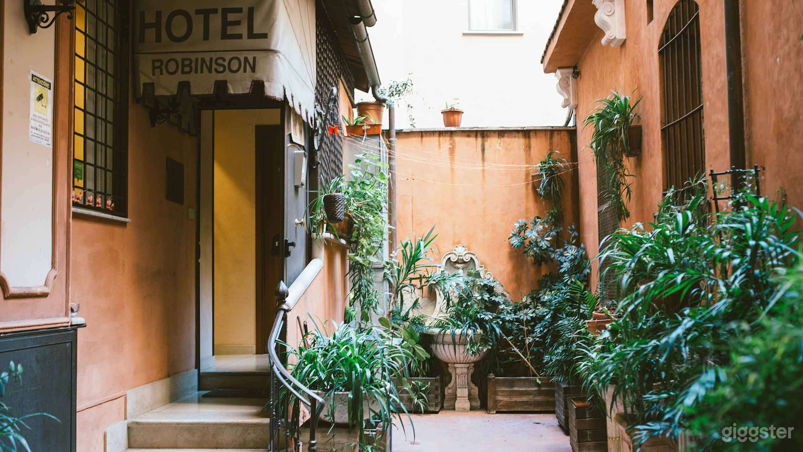 Foto di Accogliente boutique hotel a Roma con cortile segreto 4