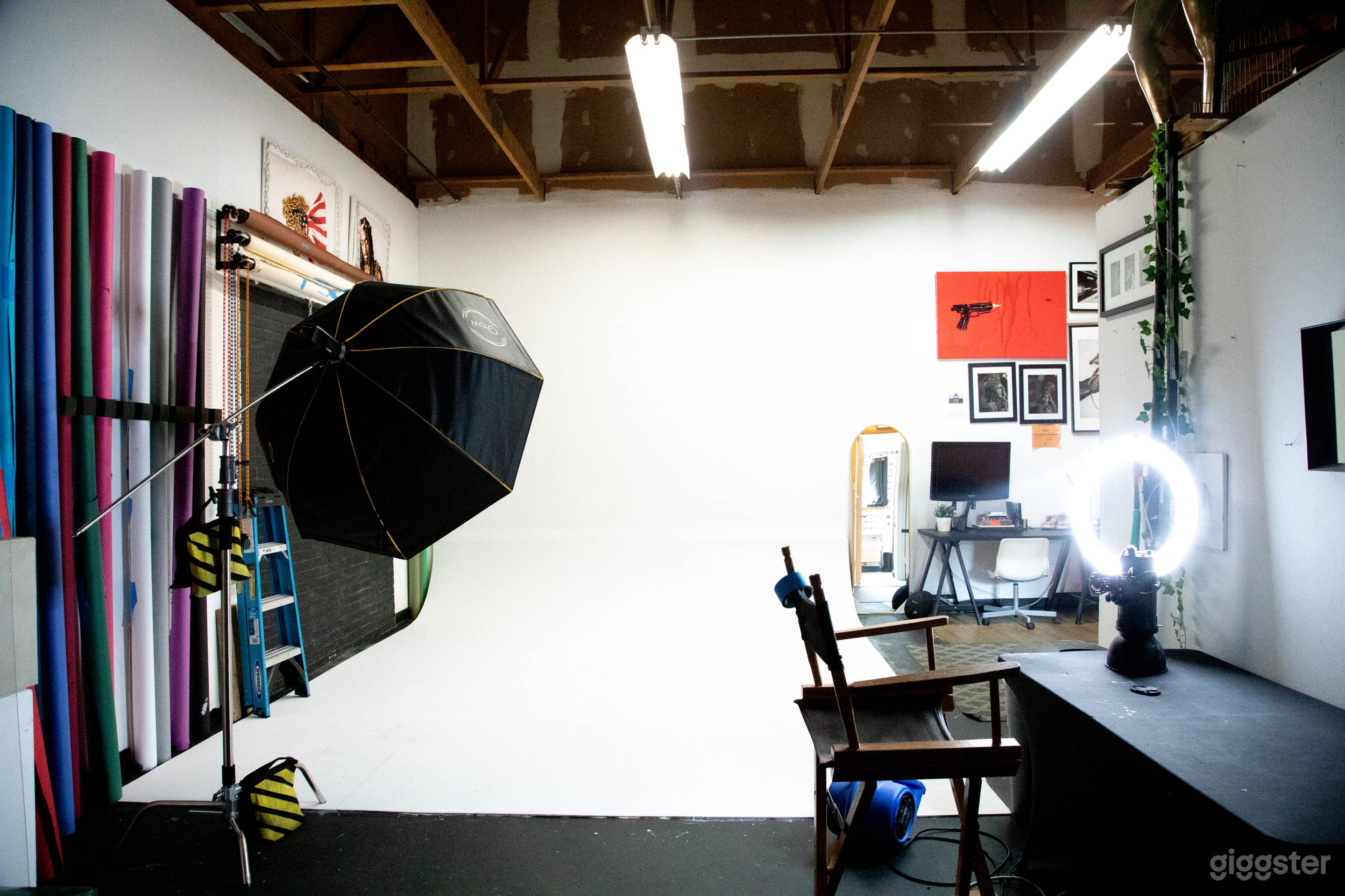 Spacious 750 sqft industrial photography studio! Photo 1
